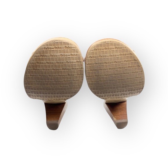 Reba by Reba McEntire ❁ Jasper Leather Open Toe Studded Sandals ❁ Brown ❁ 8.5M ❁ - Picture 13 of 16